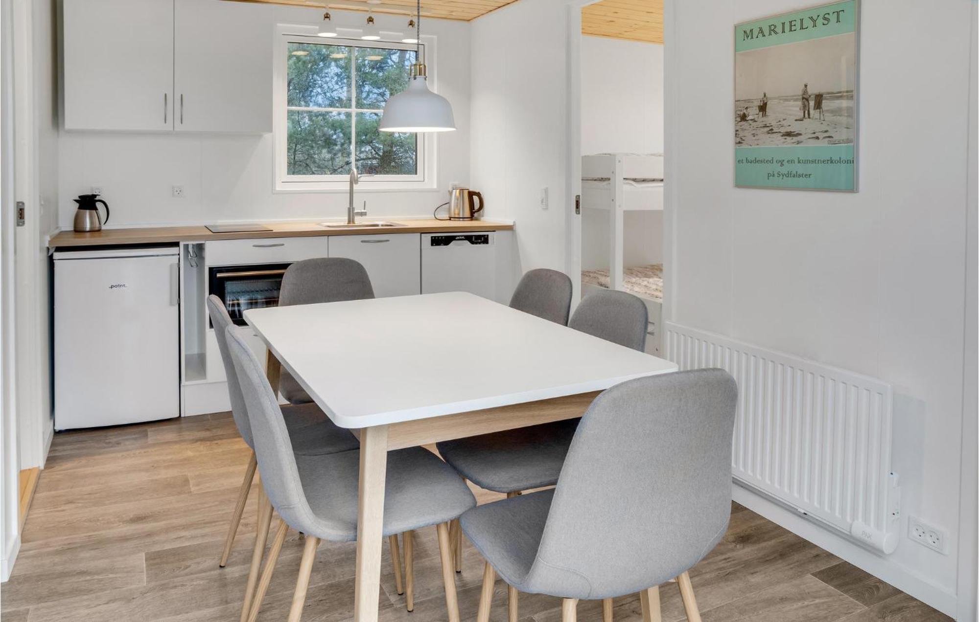 Amazing Apartment In Vaeggerlose With Kitchenette Bøtø By Exterior foto